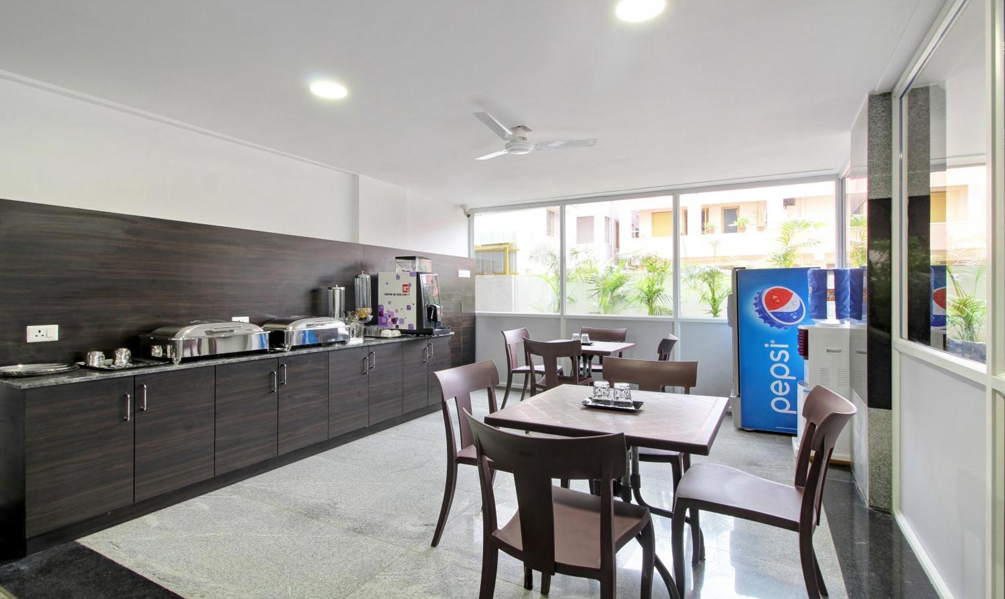 Treebo Trend Excella Hotel Visakhapatnam Ngoại thất bức ảnh