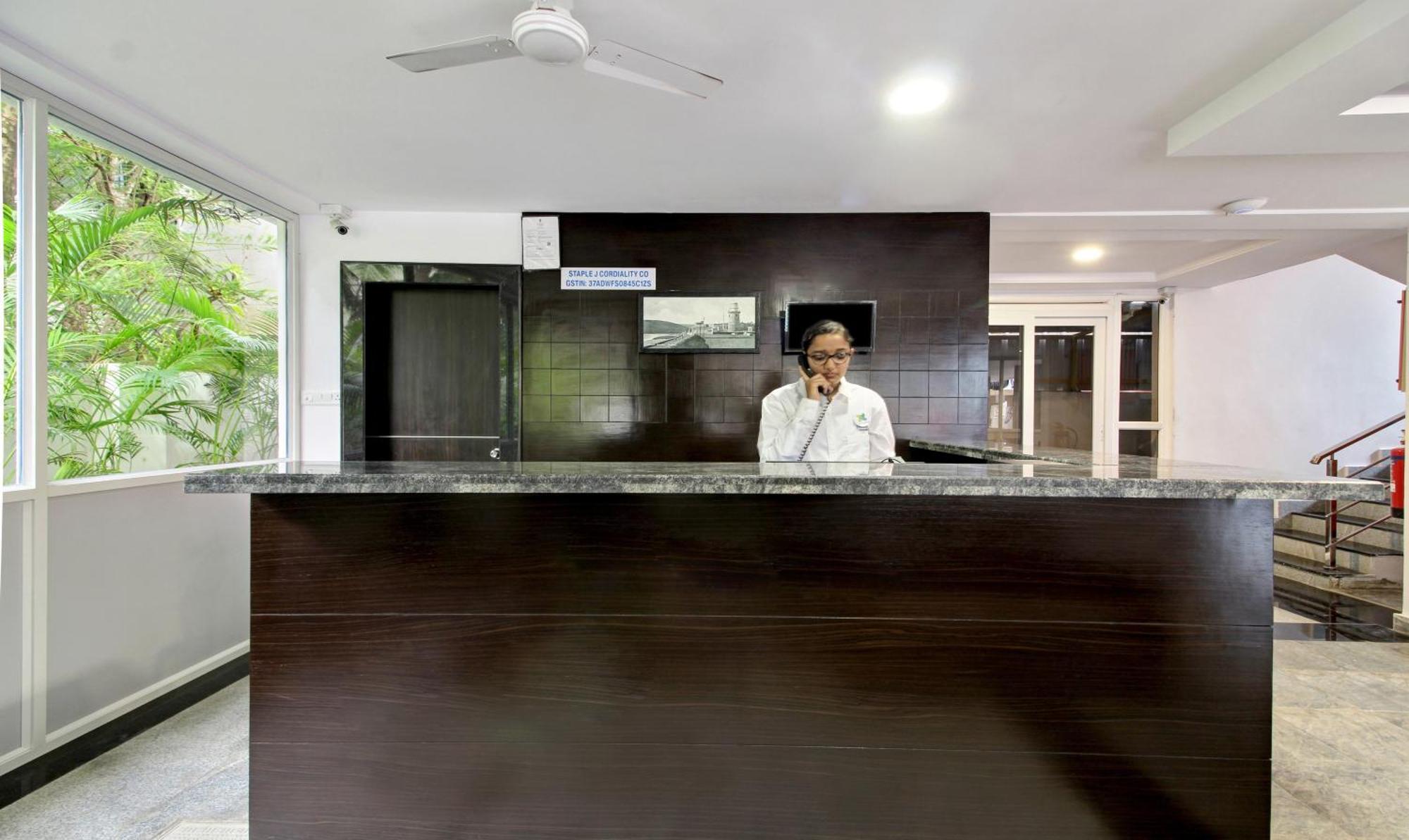 Treebo Trend Excella Hotel Visakhapatnam Ngoại thất bức ảnh